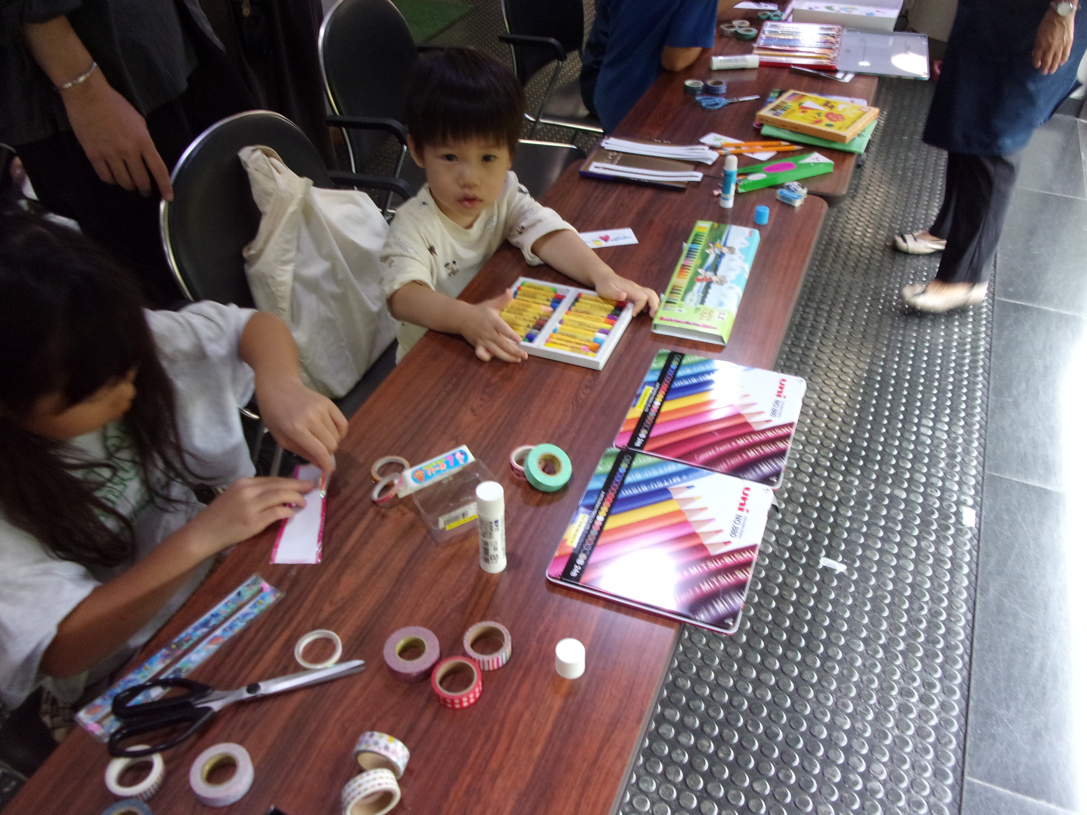 リーディングトラッカー、しおり作成様子