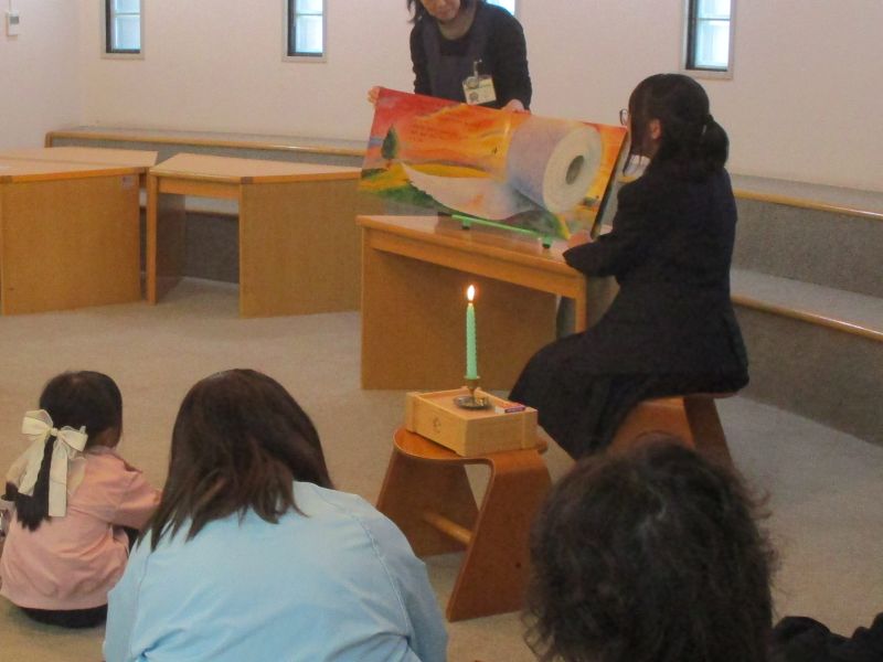 高校生のおはなし会の様子2