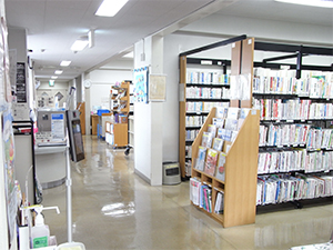 平方分館　内部