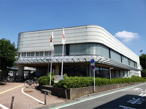 上尾市図書館本館　外観