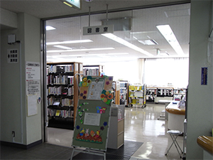 大谷公民館図書室　入口
